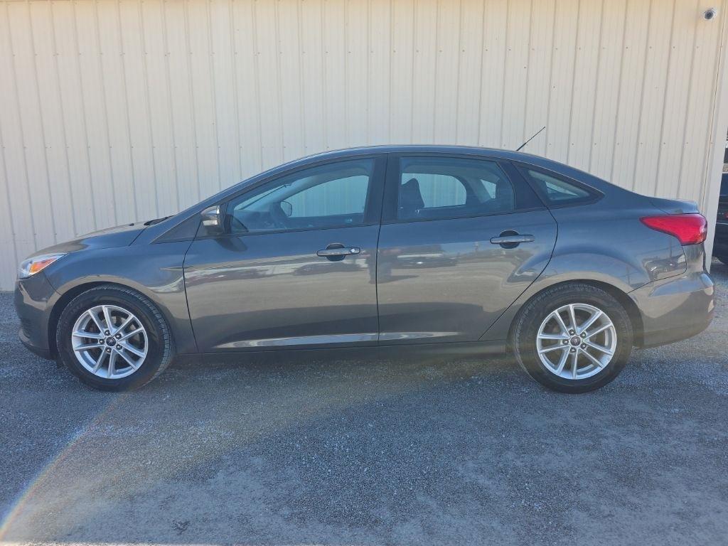 Ford Focus SE Sedan 2017