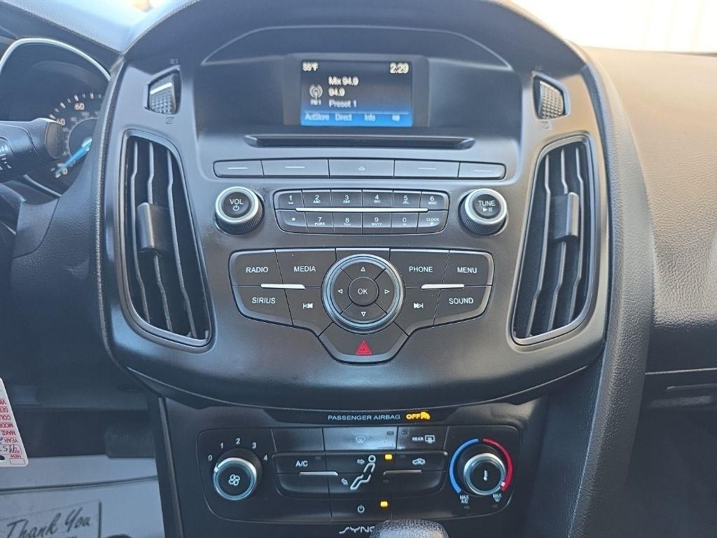 Ford Focus SE Sedan 2017