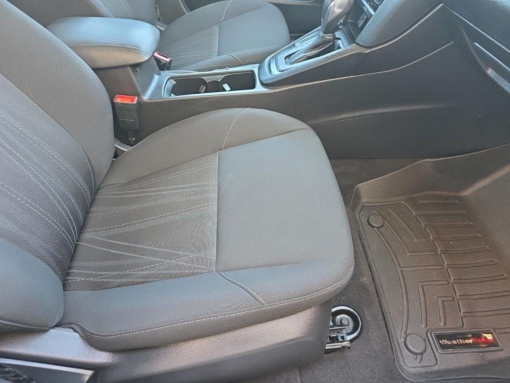 Ford Focus SE Sedan 2017