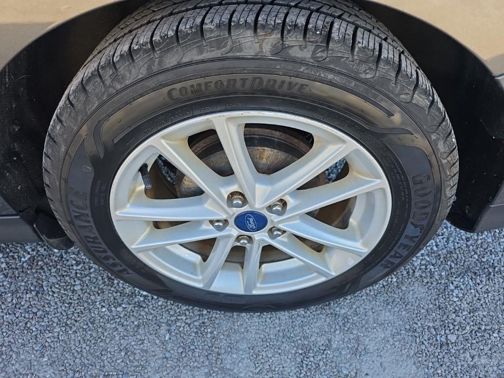 Ford Focus SE Sedan 2017