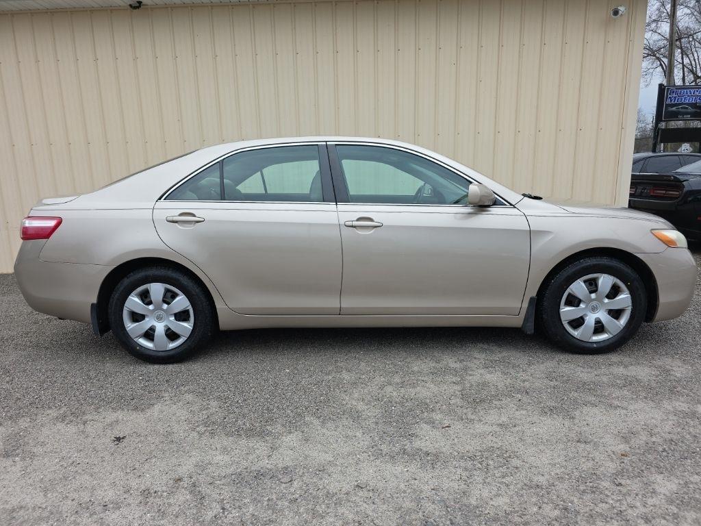 Toyota Camry 4dr Sdn I4 Man (Natl) 2009