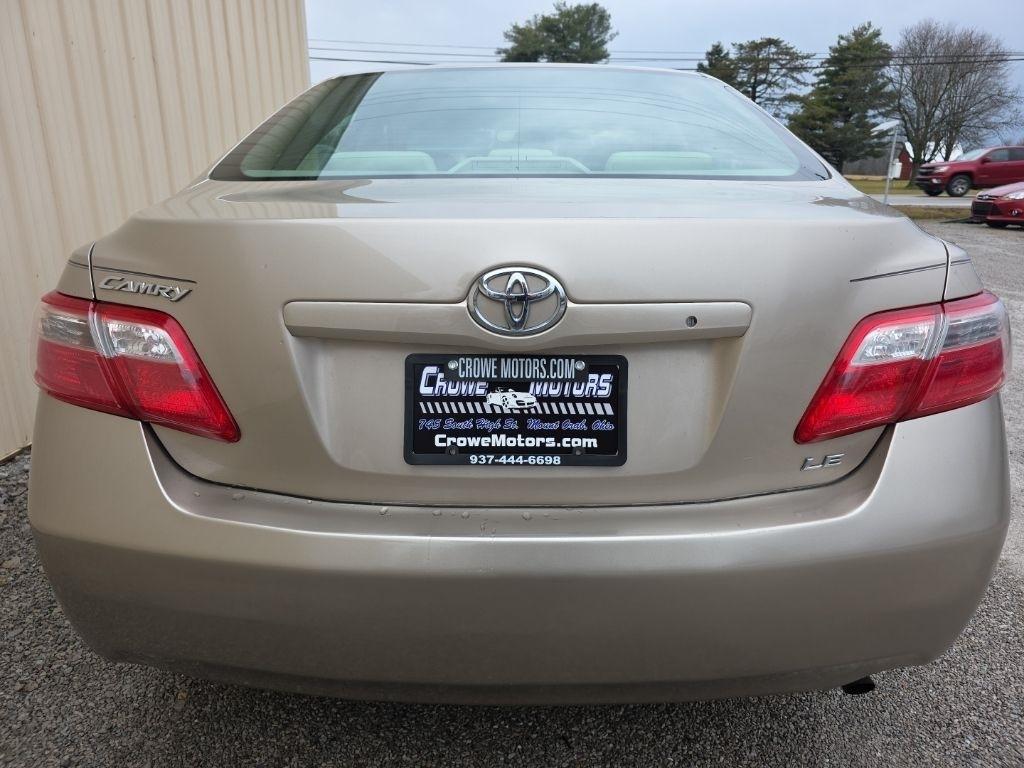 Toyota Camry 4dr Sdn I4 Man (Natl) 2009