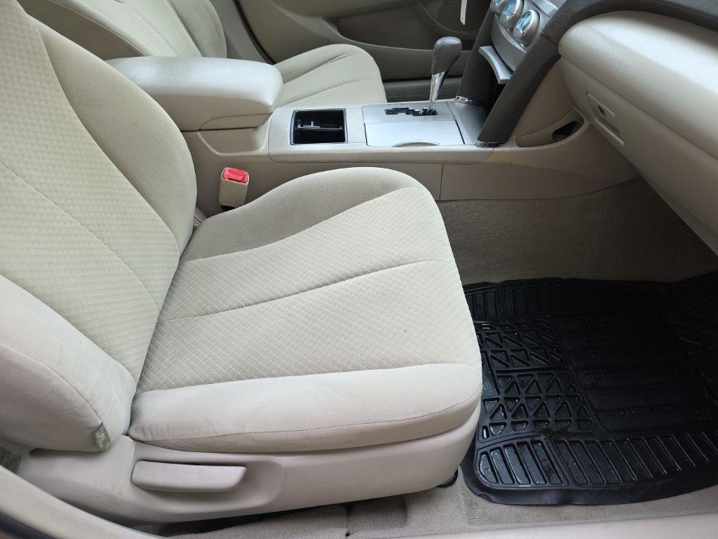 Toyota Camry 4dr Sdn I4 Man (Natl) 2009