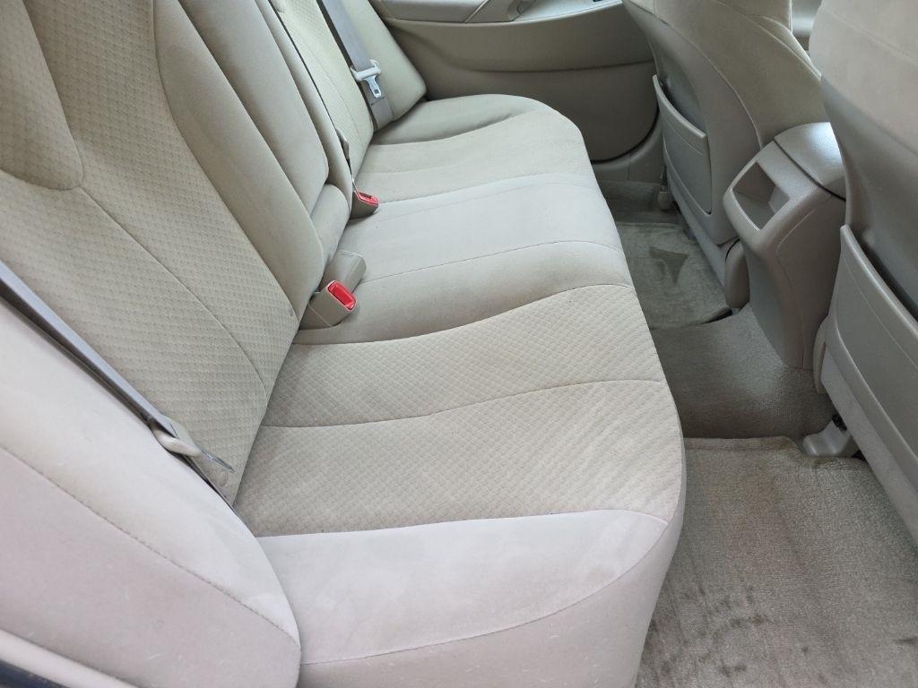 Toyota Camry 4dr Sdn I4 Man (Natl) 2009