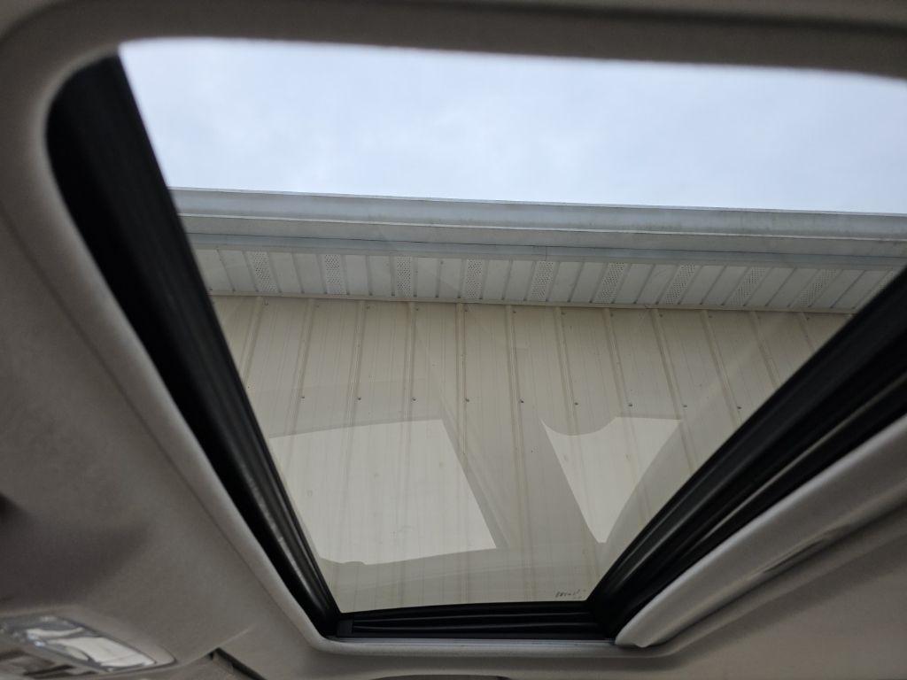 Toyota Camry 4dr Sdn I4 Man (Natl) 2009