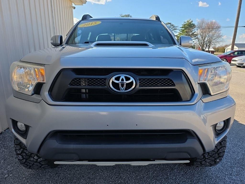 Toyota Tacoma 4WD Double Cab V6 AT (Natl) 2015