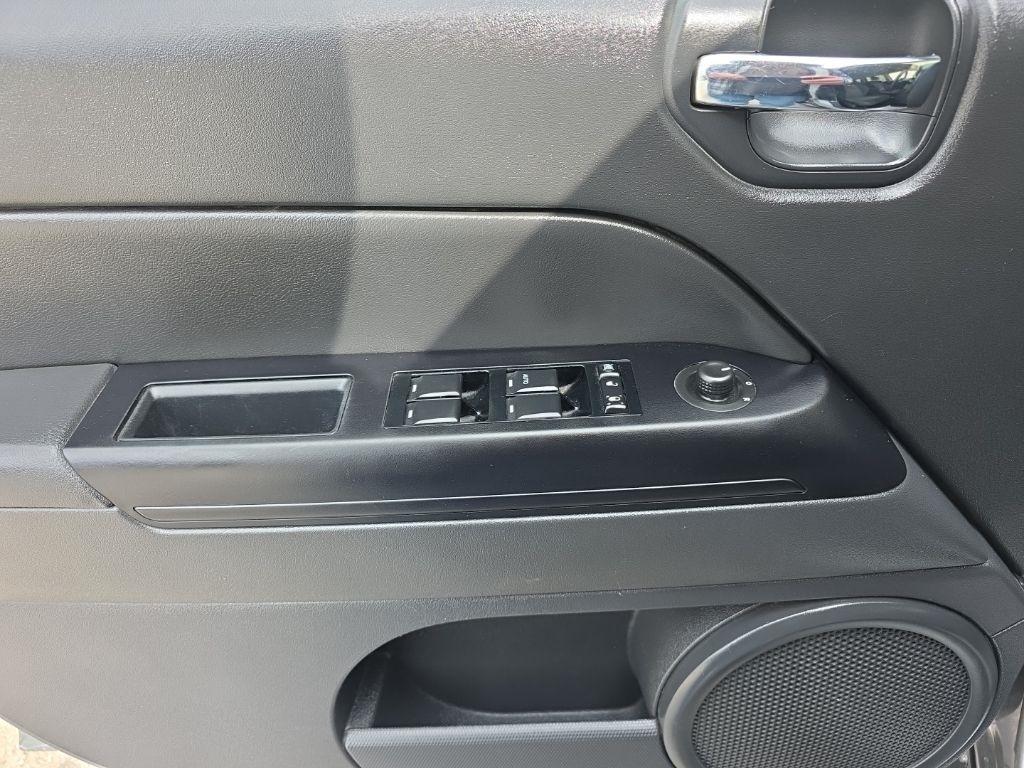 Jeep Compass FWD 4dr Sport 2012