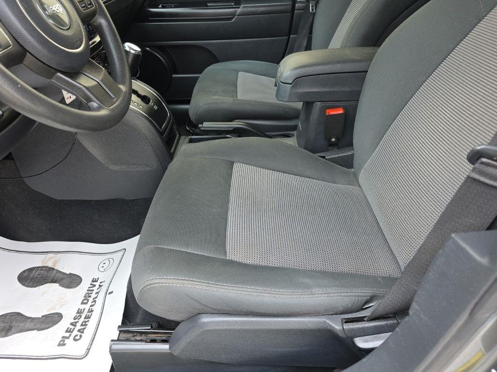 Jeep Compass FWD 4dr Sport 2012