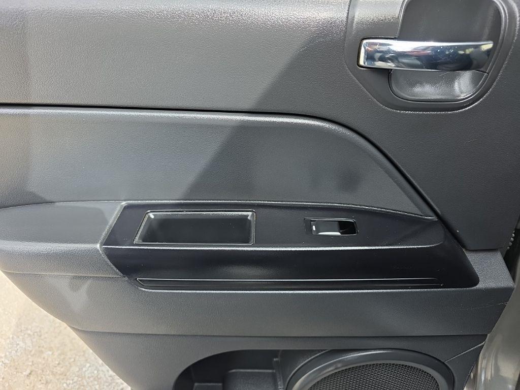 Jeep Compass FWD 4dr Sport 2012