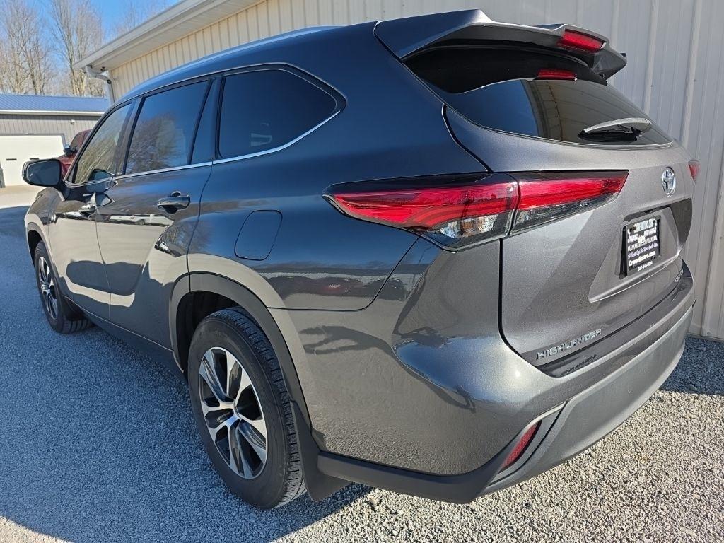 Toyota Highlander XLE AWD (Natl) 2022