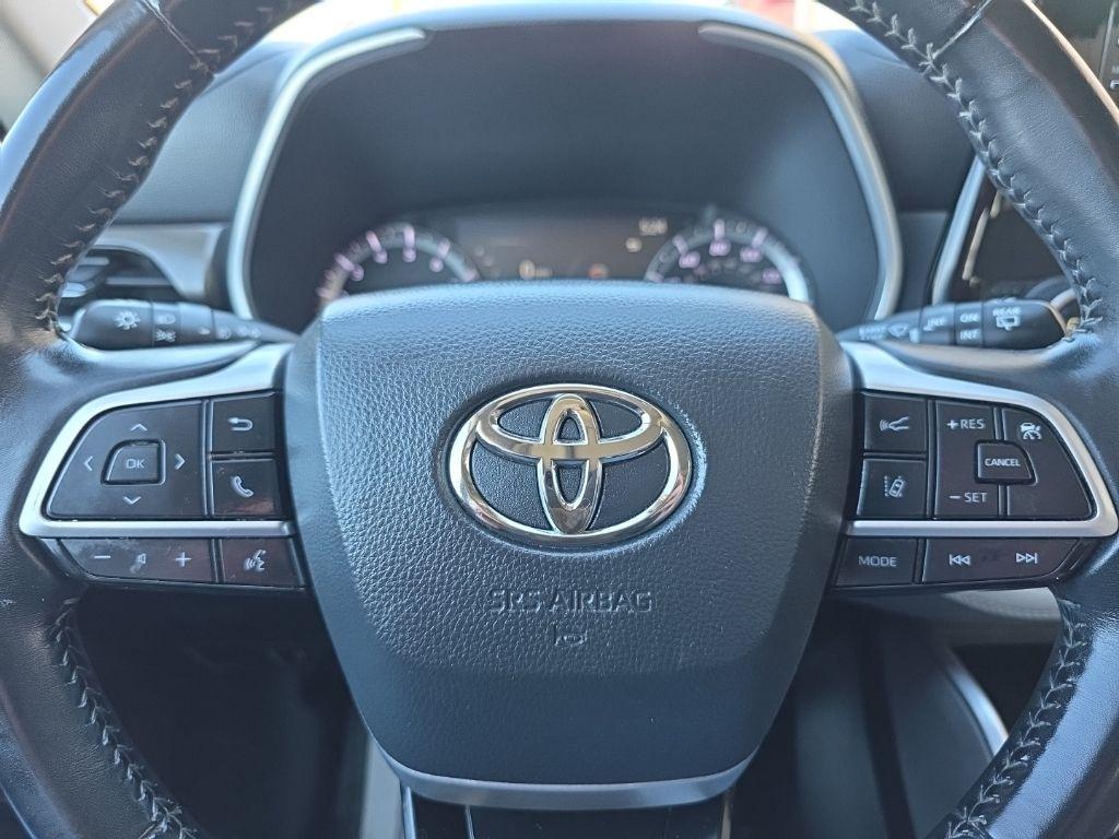 Toyota Highlander XLE AWD (Natl) 2022