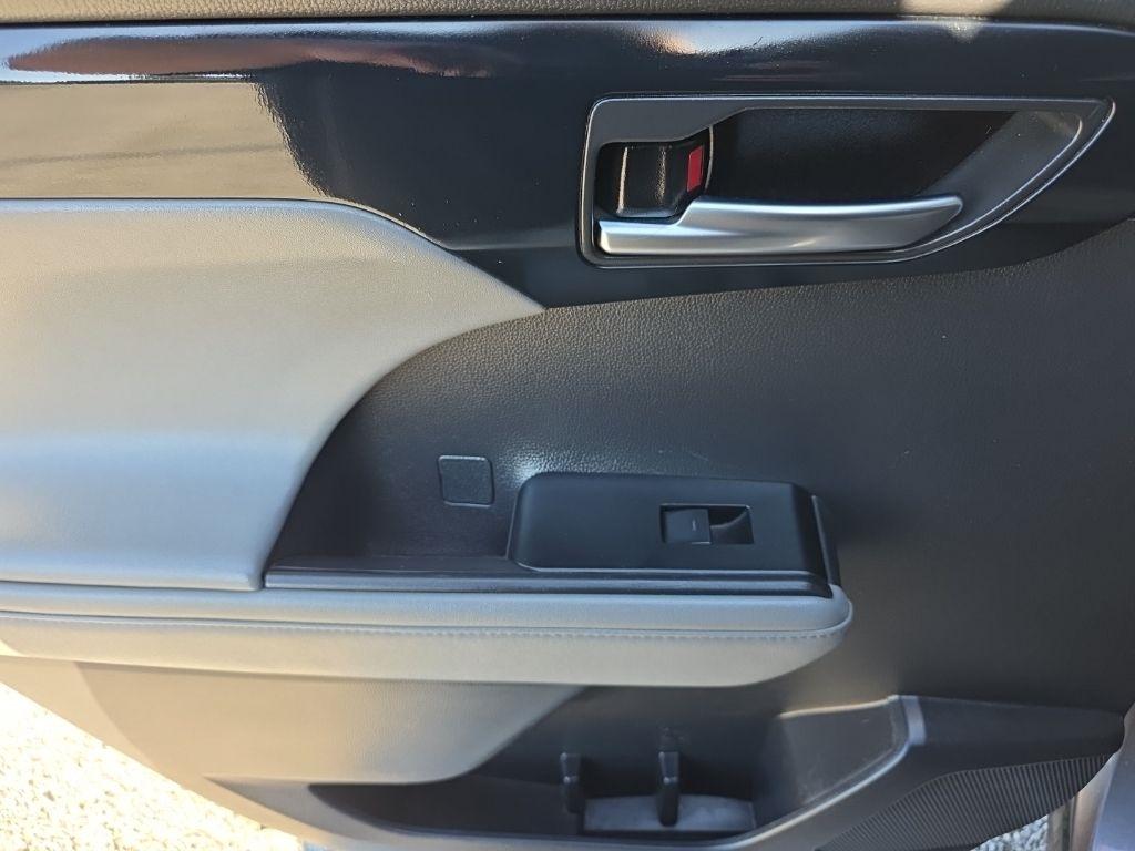 Toyota Highlander XLE AWD (Natl) 2022