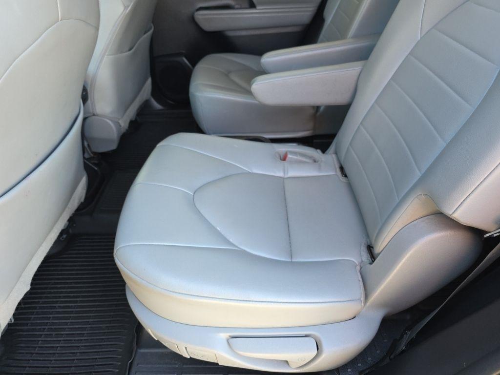 Toyota Highlander XLE AWD (Natl) 2022