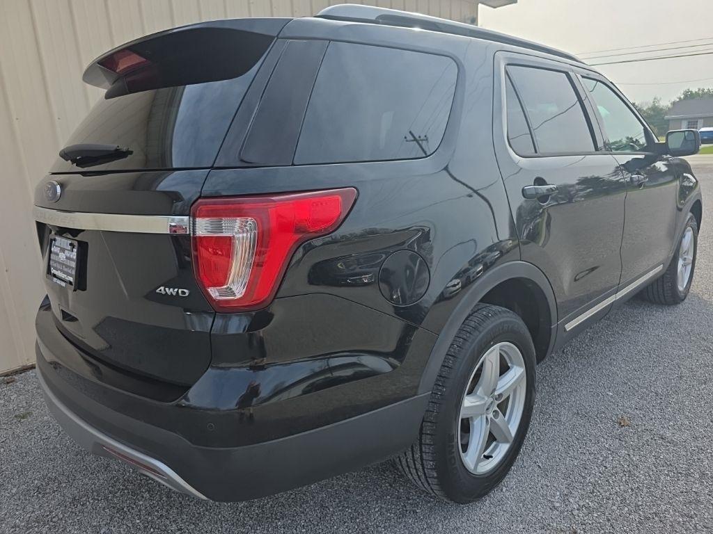 Ford Explorer 4WD 4dr XLT 2016