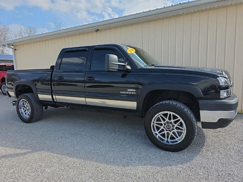 Chevrolet Silverado 2500HD Classic 4WD Crew Cab 153" LT1 2007