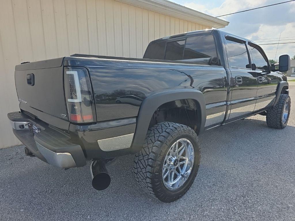 Chevrolet Silverado 2500HD Classic 4WD Crew Cab 153" LT1 2007