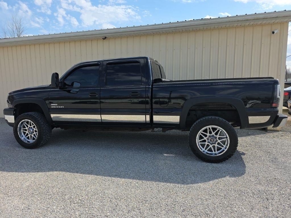 Chevrolet Silverado 2500HD Classic 4WD Crew Cab 153" LT1 2007