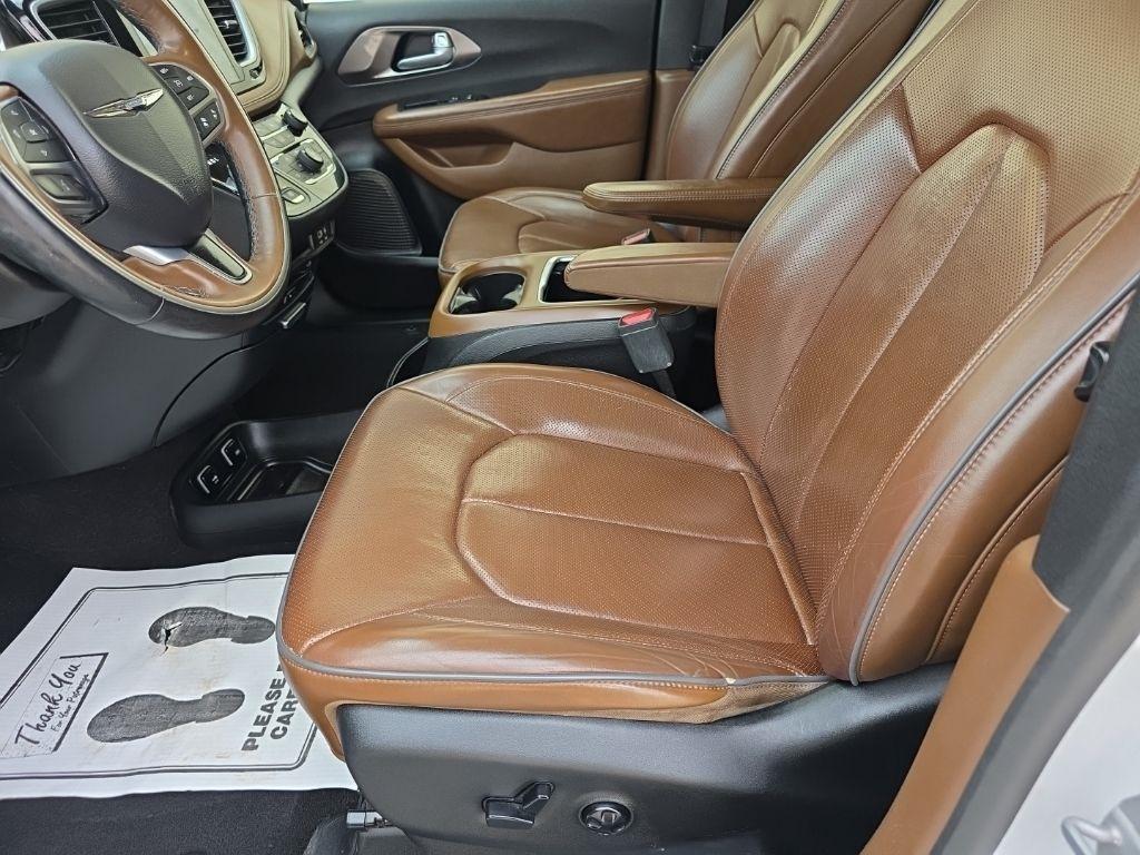 Chrysler Pacifica Limited FWD 2017