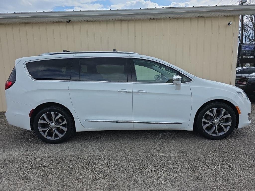 Chrysler Pacifica Limited FWD 2017