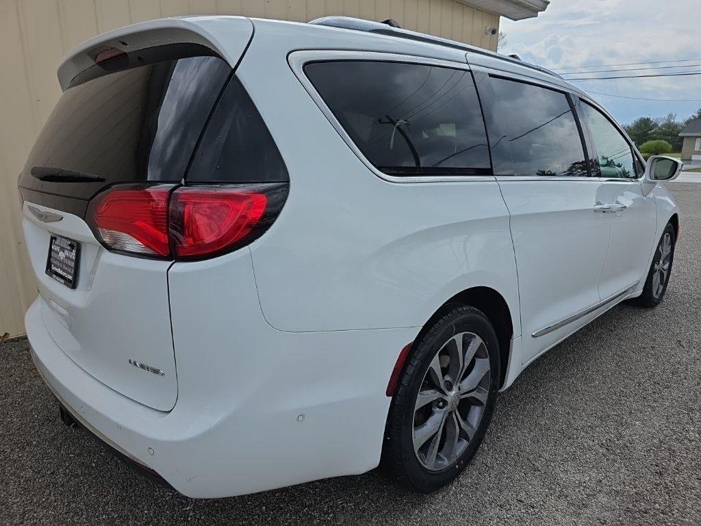 Chrysler Pacifica Limited FWD 2017