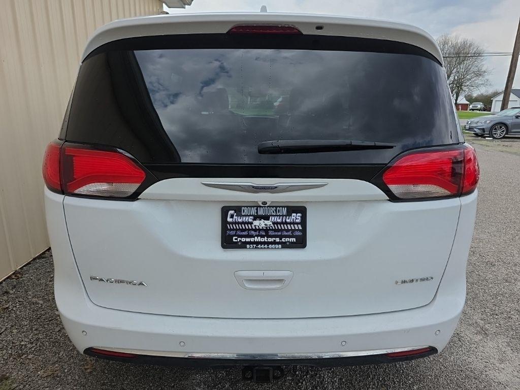 Chrysler Pacifica Limited FWD 2017