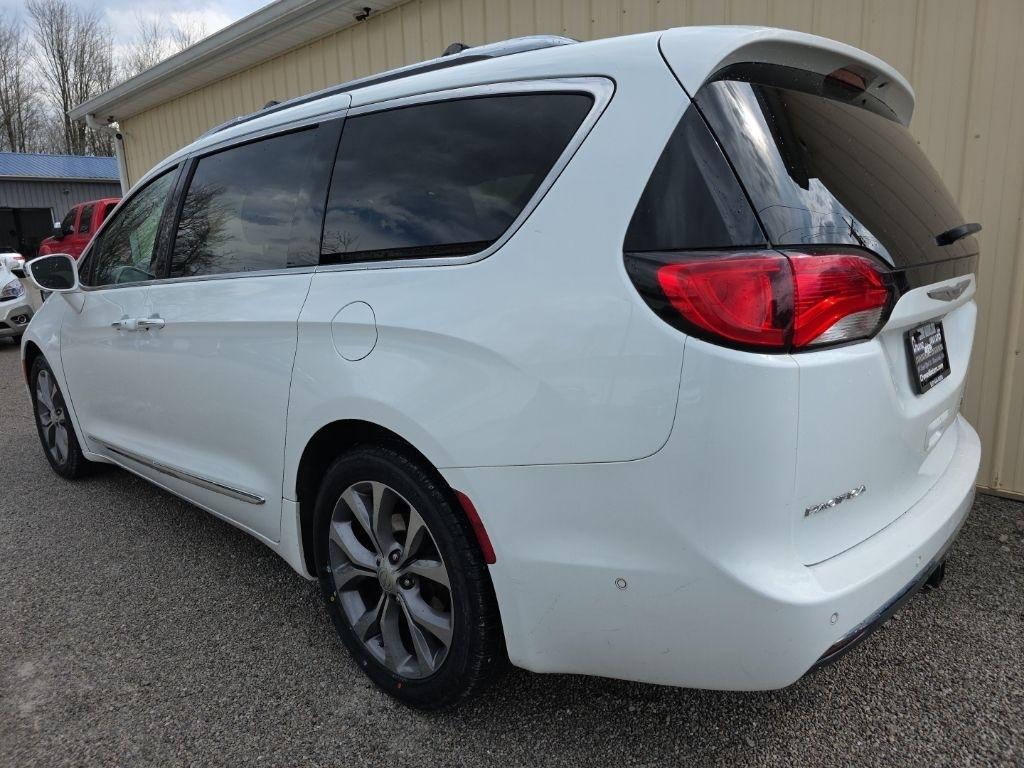Chrysler Pacifica Limited FWD 2017