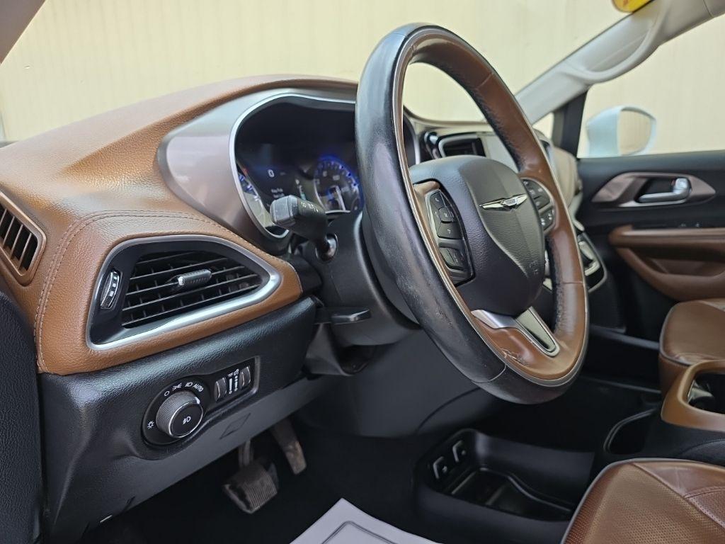 Chrysler Pacifica Limited FWD 2017