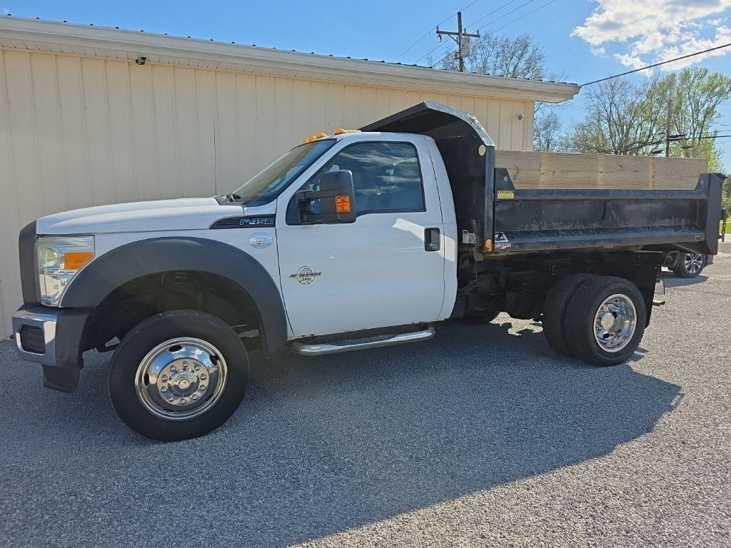 Ford Super Duty F-450 DRW XL 4WD Reg Cab 145" WB 60" CA 2016