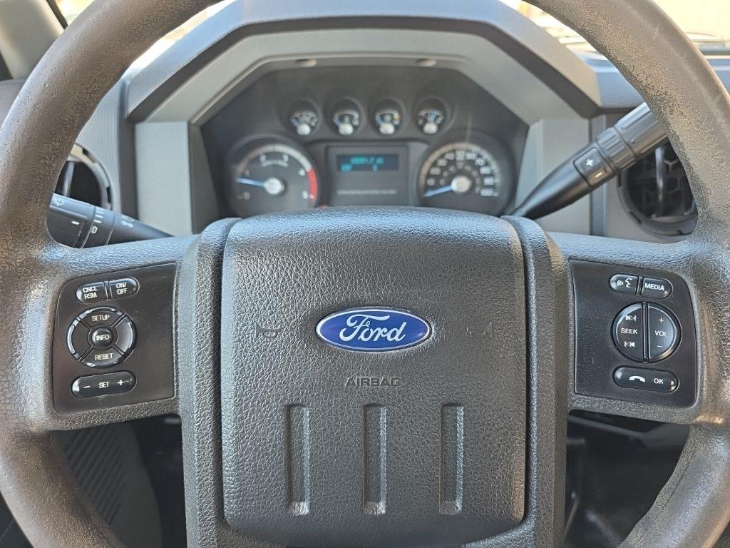 Ford Super Duty F-450 DRW XL 4WD Reg Cab 145" WB 60" CA 2016