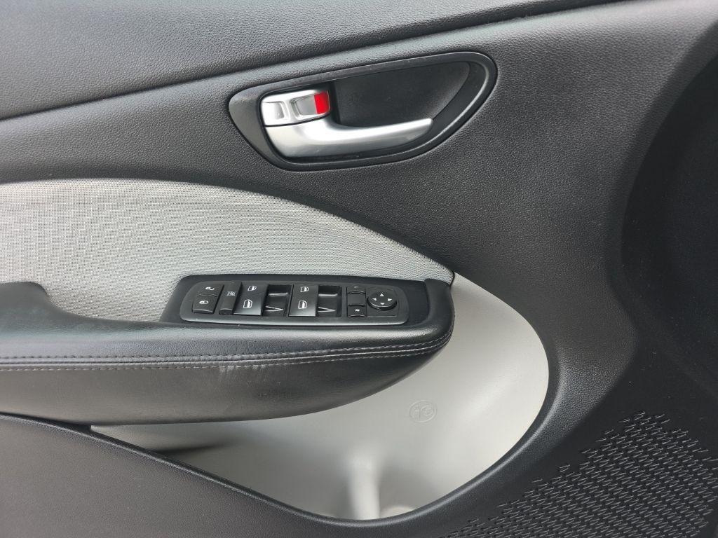 Dodge Dart 4dr Sdn SXT *Ltd Avail* 2016