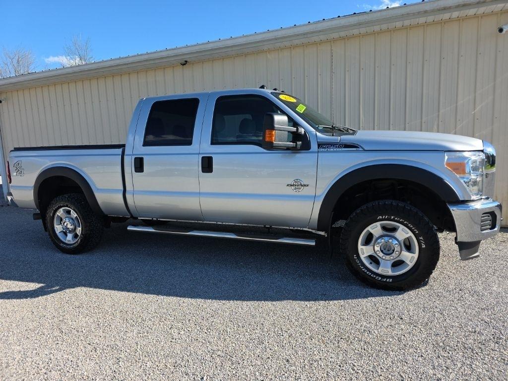 Ford F-250 SD XLT Crew Cab 4WD 2016