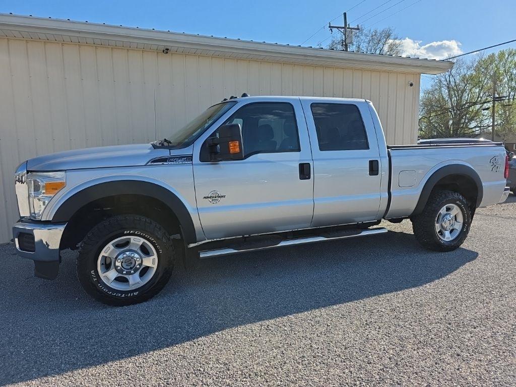 Ford F-250 SD XLT Crew Cab 4WD 2016