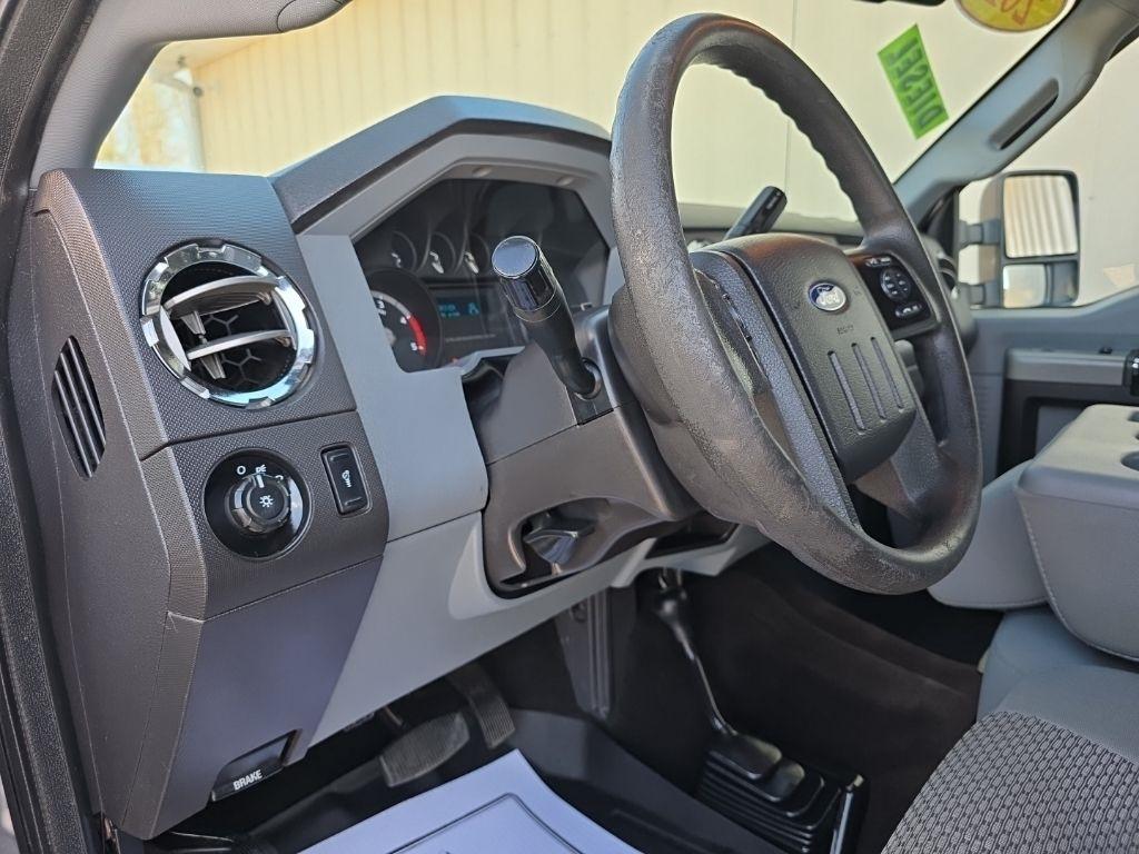 Ford F-250 SD XLT Crew Cab 4WD 2016