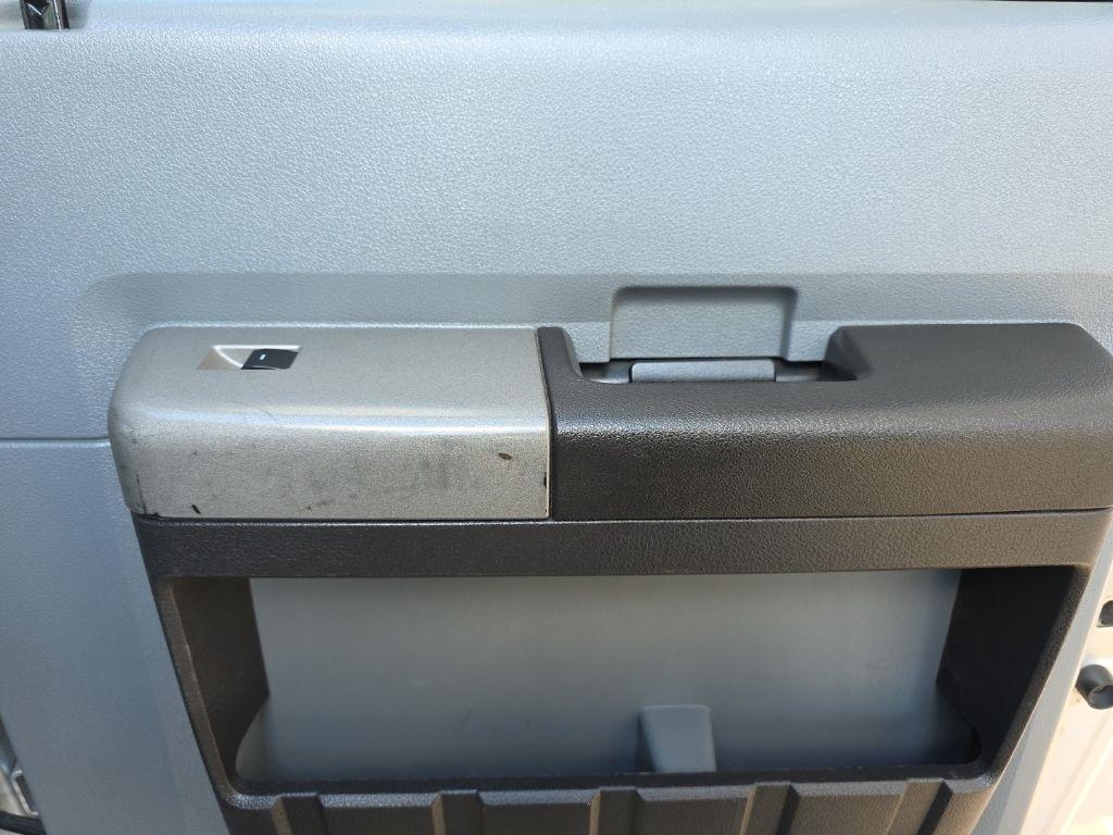 Ford F-250 SD XLT Crew Cab 4WD 2016