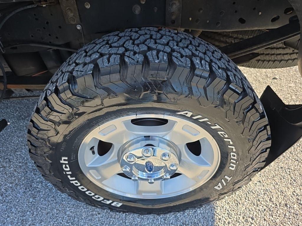 Ford F-250 SD XLT Crew Cab 4WD 2016