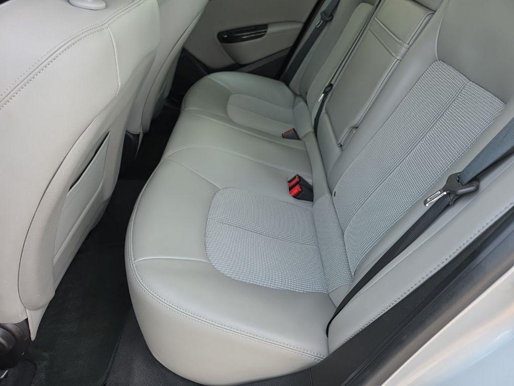 Buick Verano 4dr Sdn 2014