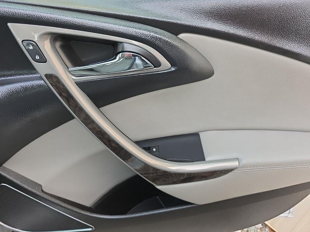 Buick Verano 4dr Sdn 2014