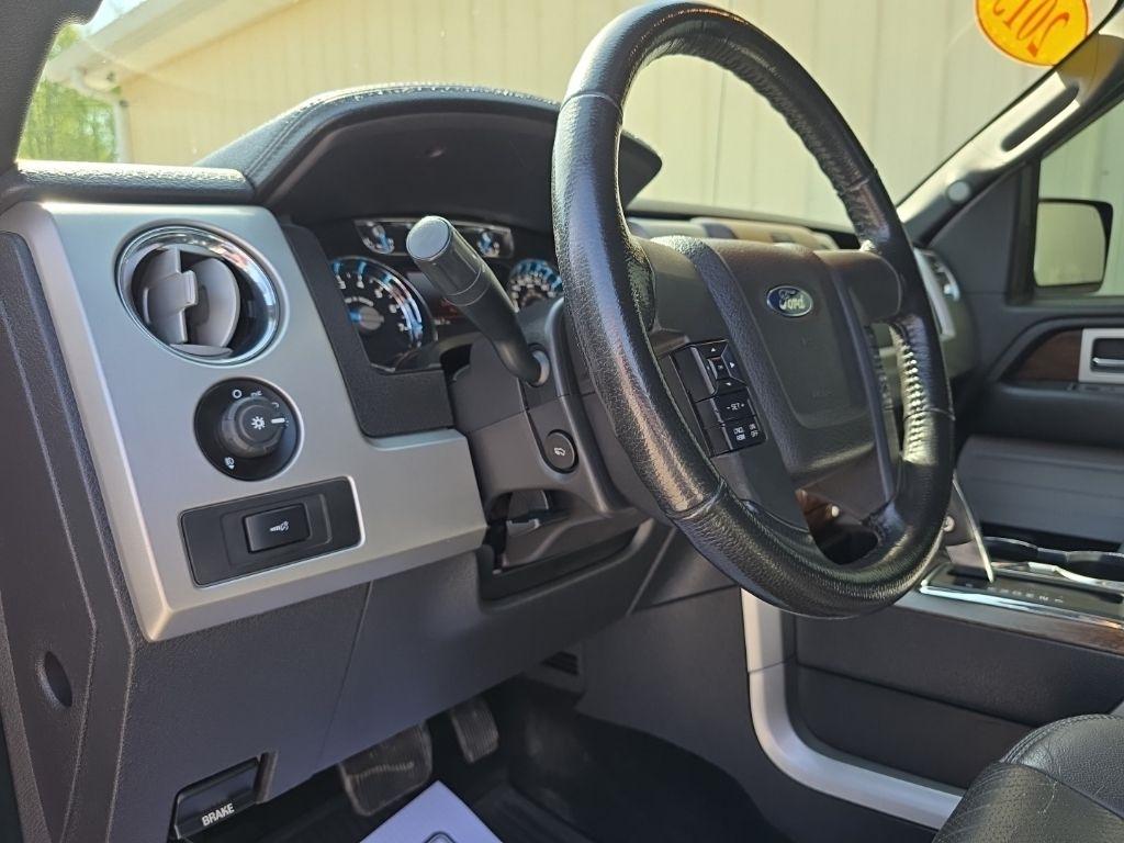 Ford F-150 4WD SuperCrew 145" Lariat 2013
