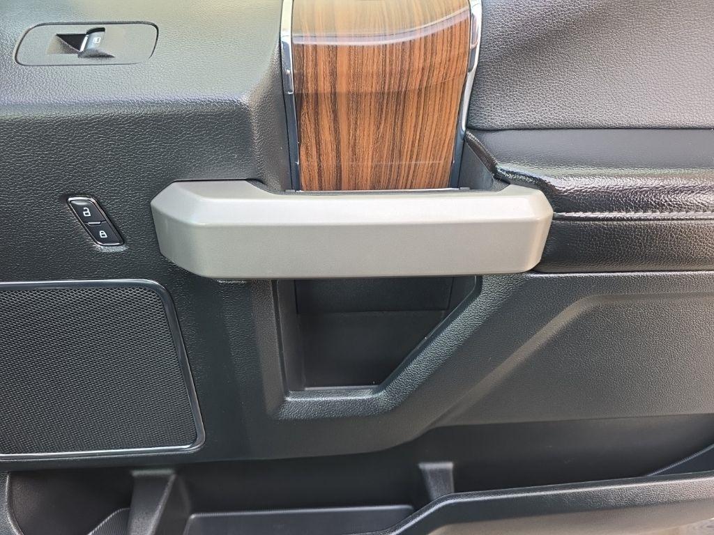 Ford F-150 4WD SuperCrew 145" King Ranch 2016