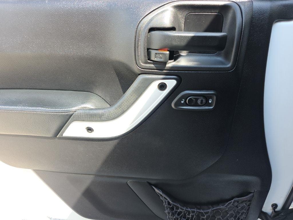 Jeep Wrangler Unlimited 4WD 4dr Wrangler X *Ltd Avail* 2015