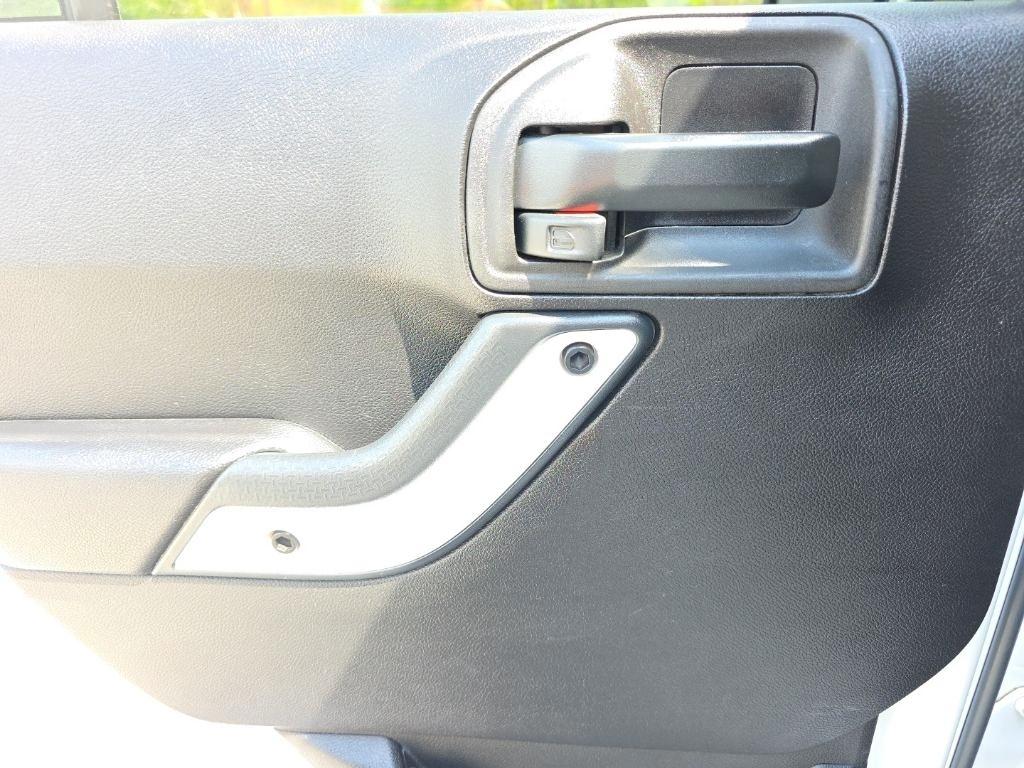 Jeep Wrangler Unlimited 4WD 4dr Wrangler X *Ltd Avail* 2015