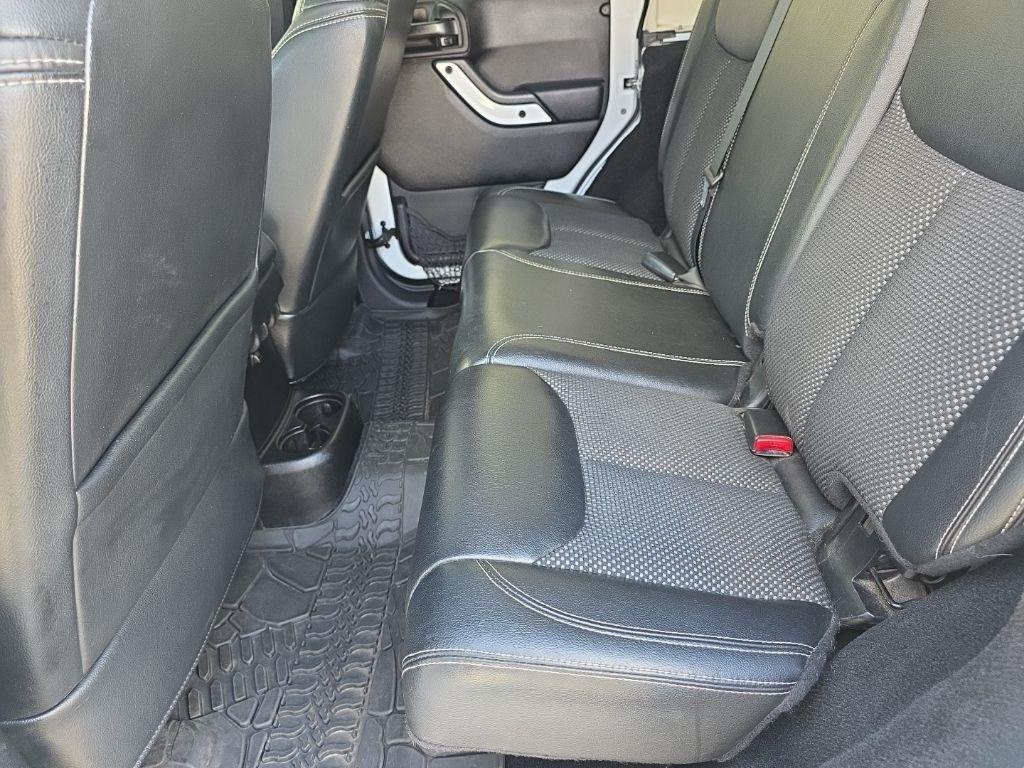 Jeep Wrangler Unlimited 4WD 4dr Wrangler X *Ltd Avail* 2015