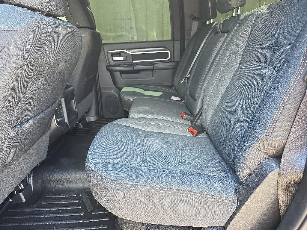 RAM 2500 Big Horn 4x4 Crew Cab 6'4" Box 2024