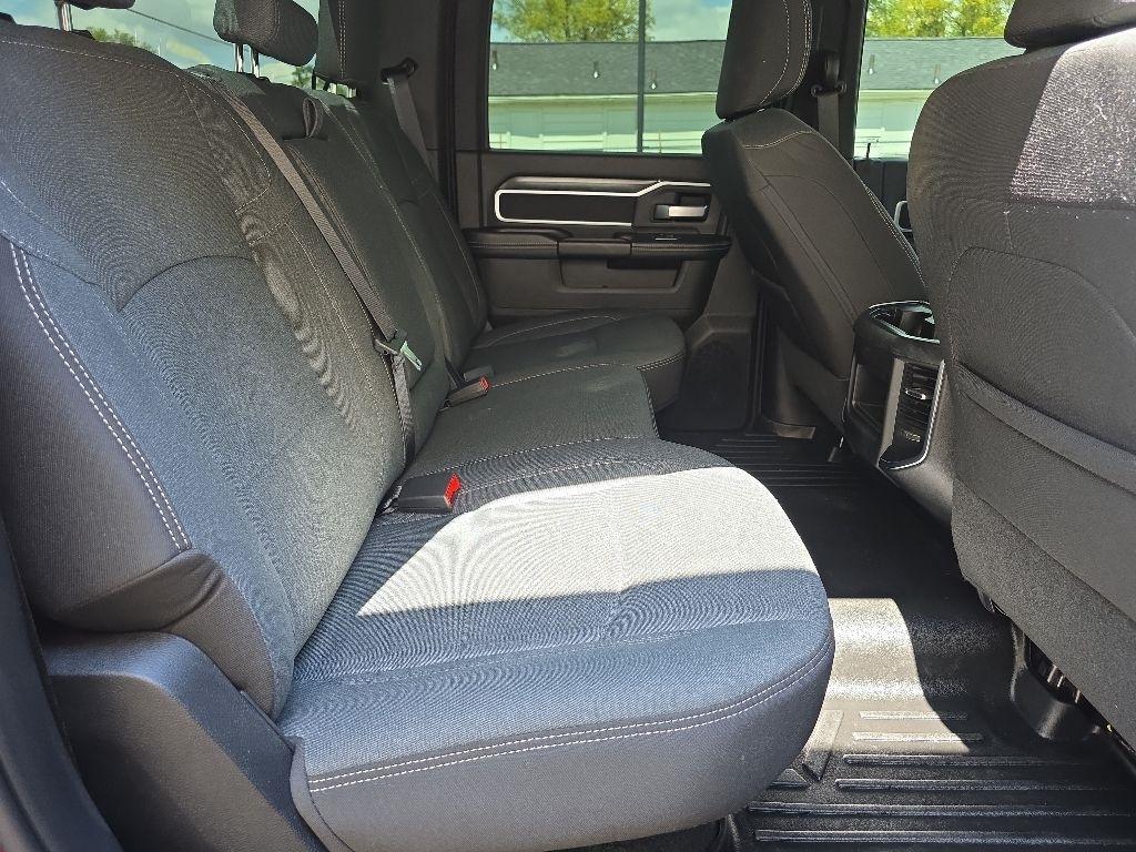 RAM 2500 Big Horn 4x4 Crew Cab 6'4" Box 2024