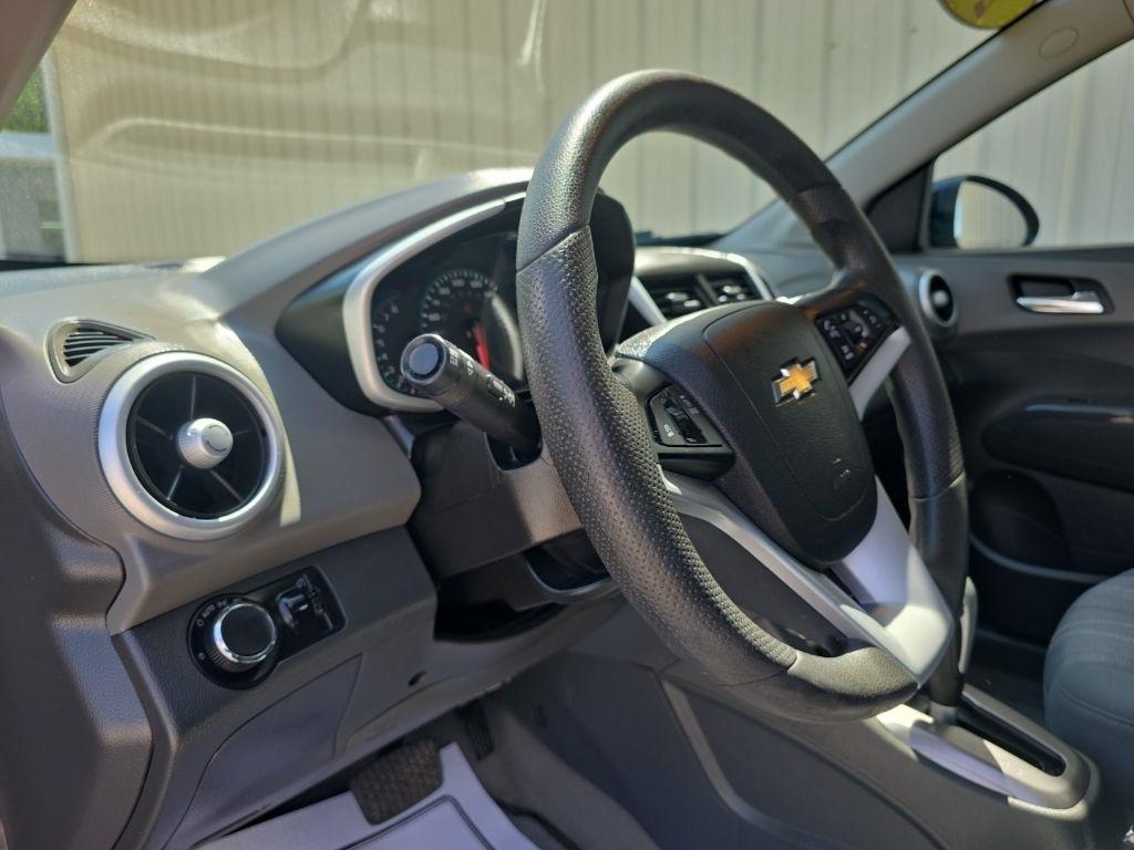 Chevrolet Sonic 4dr Sdn Auto LT 2018