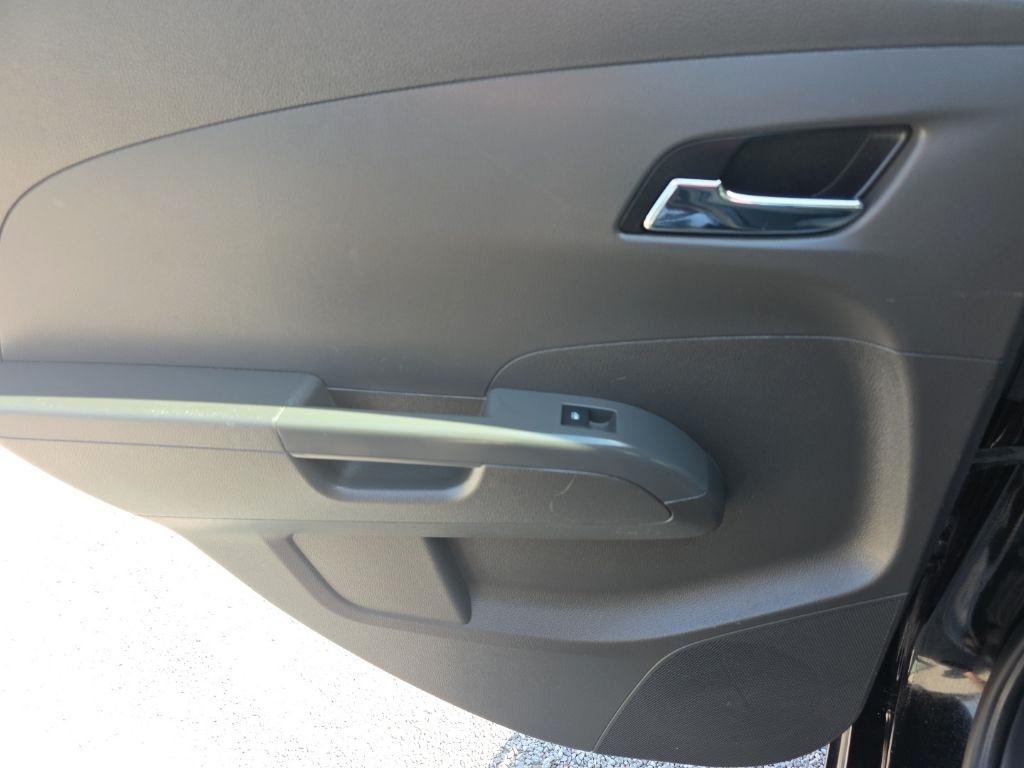 Chevrolet Sonic 4dr Sdn Auto LT 2018