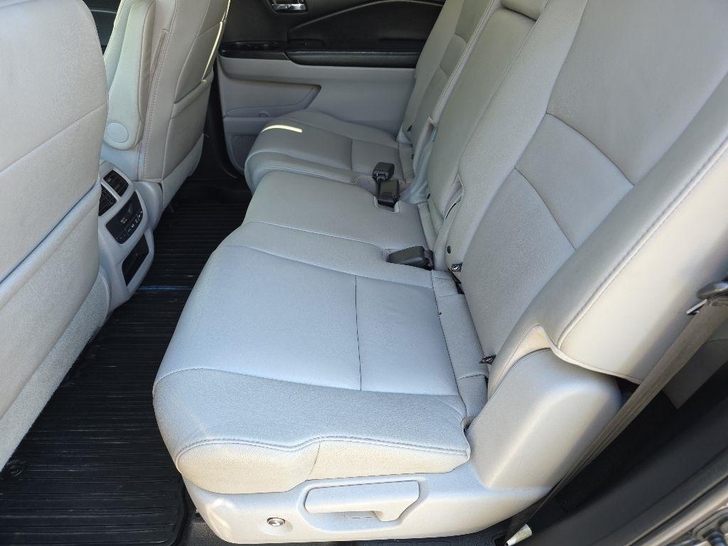 Honda Pilot EX-L w/Navigation AWD 2017