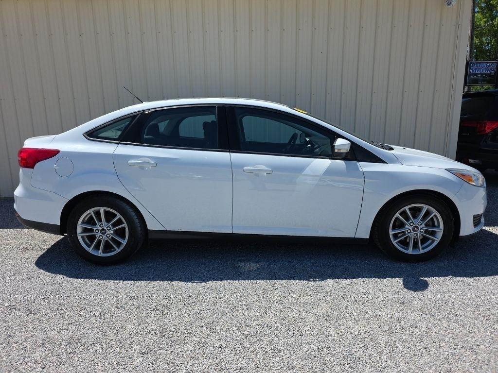 Ford Focus SE Sedan 2017