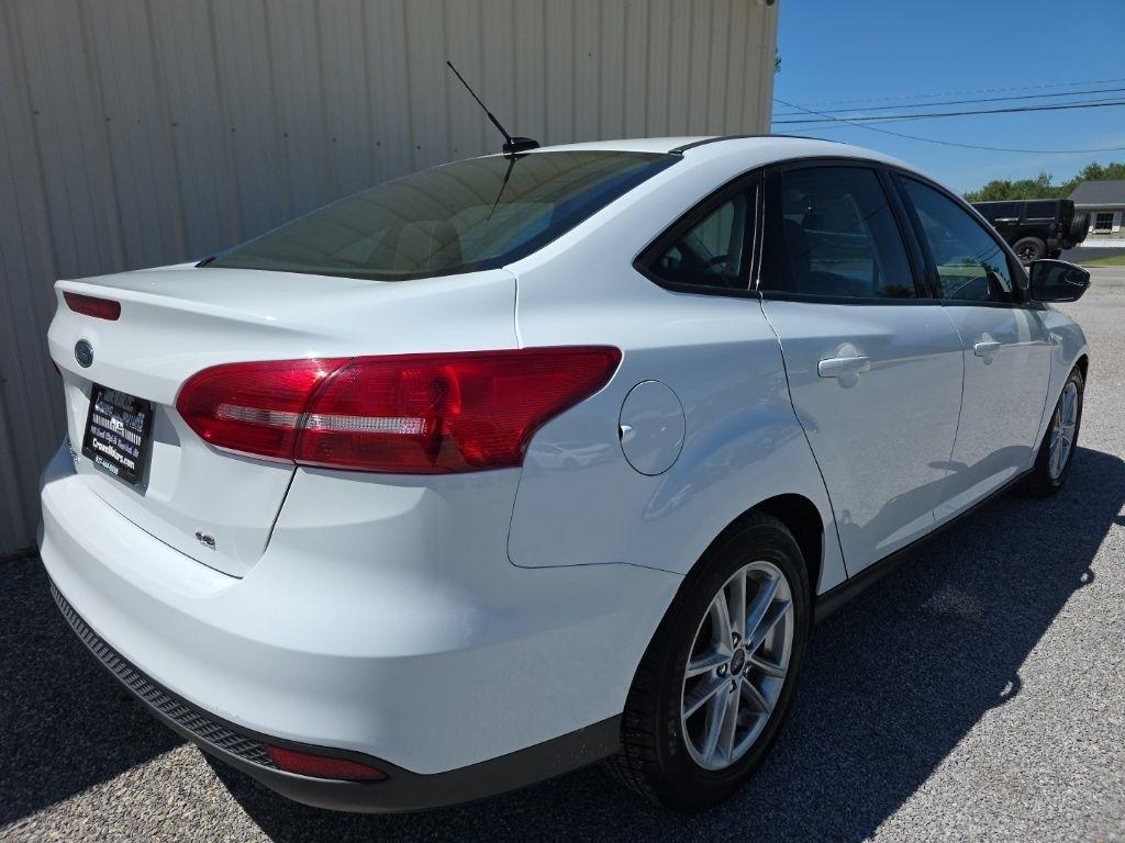 Ford Focus SE Sedan 2017