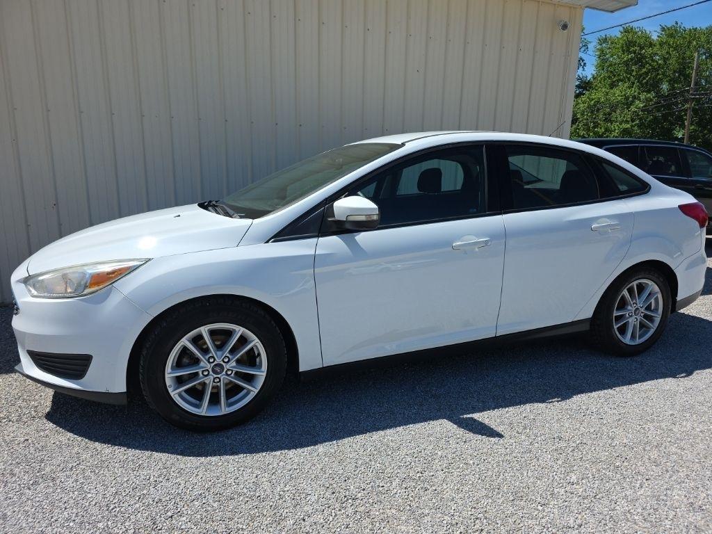 Ford Focus SE Sedan 2017